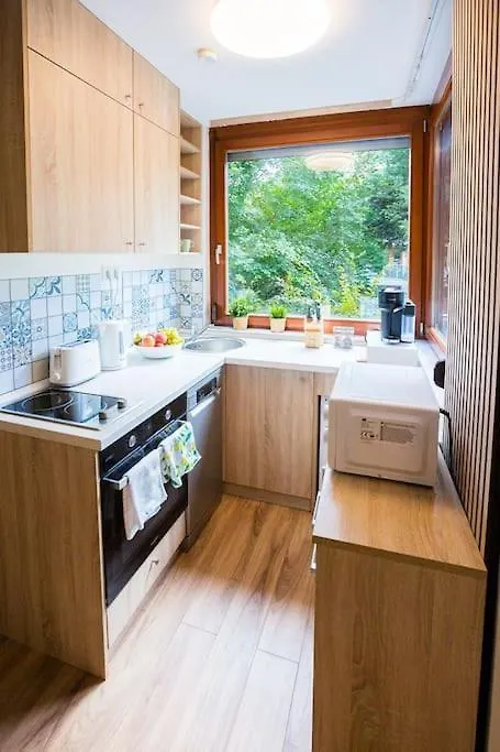 Familyoasis In Vibrant Ujlipot Apartment Budapest 0*,